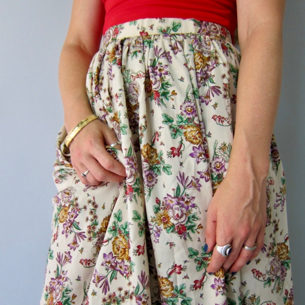 100% silk 70th vintage skirt